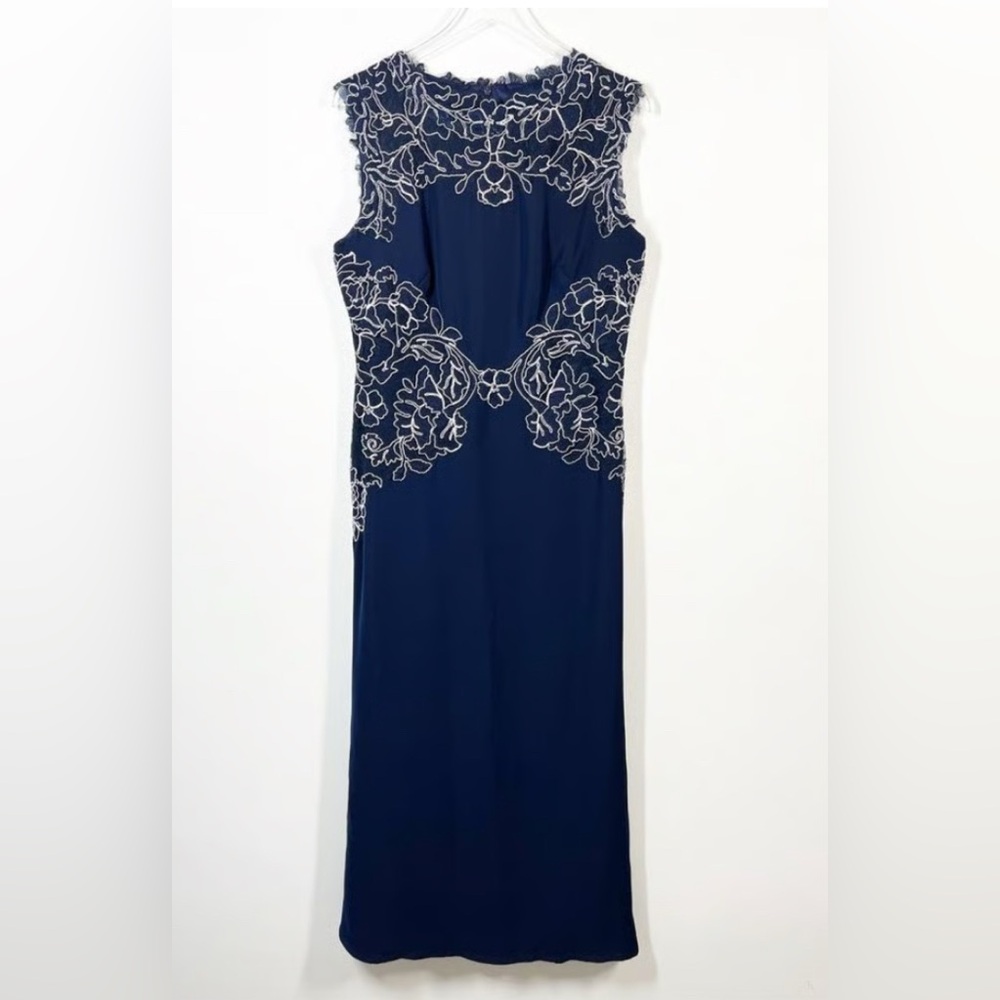 Tadashi Shoji “Barbara” Lace-pattern Size 14. Navy w/white #10209 - Picture 2 of 9